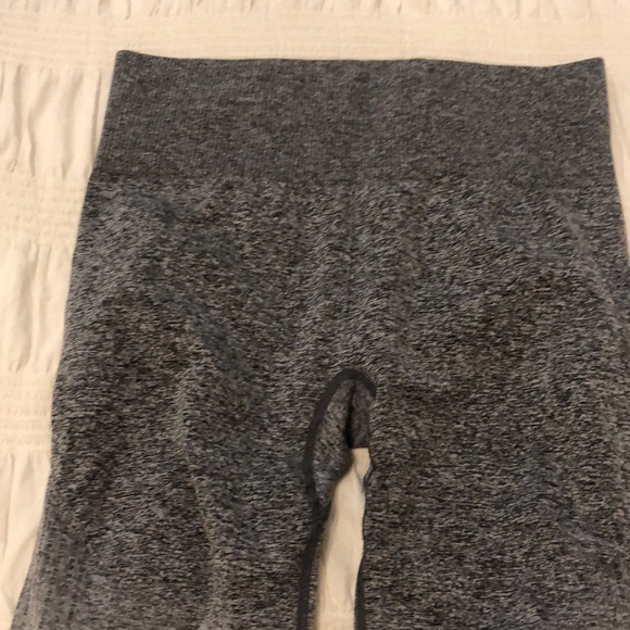 Gymshark OG Gray Ombre Leggings Size Small - Picture 3 of 9
